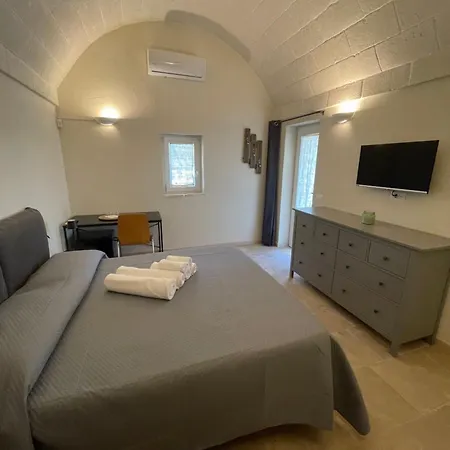 Trullo Il Querciolo 奥斯图尼