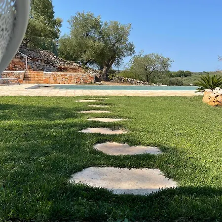 Trullo Il Querciolo 3* 奥斯图尼
